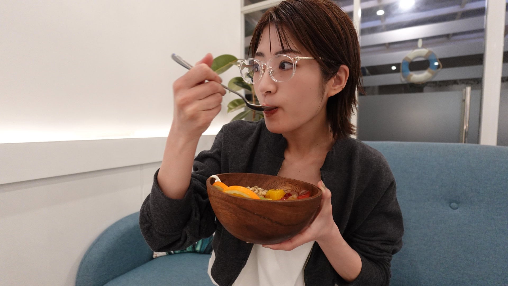 オプションには、併設するレストランが施術後に用意してくれるアサイーボウルをいただけるメニューも。