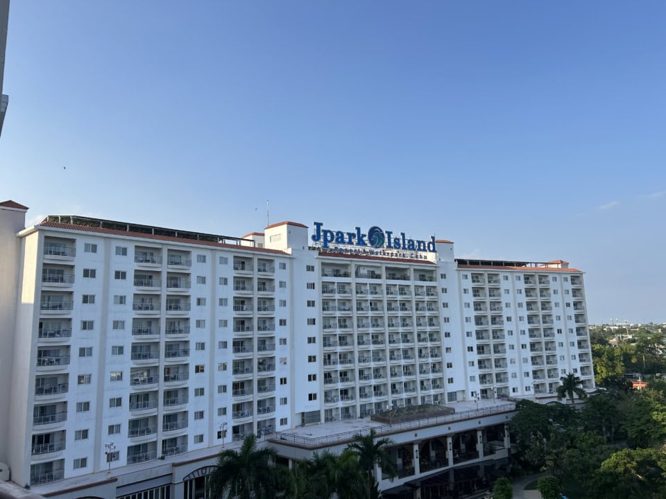 大きなJpark Islandの文字がお出迎え。