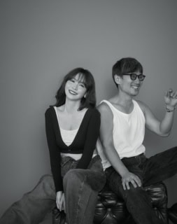 ブラトップ¥8,500、クロップトトップス¥15,000（共にTW）、デニム¥30,800（カルバン・クライン／カルバン・クライン カスタマーサービス）、河北さんは全て本人私物