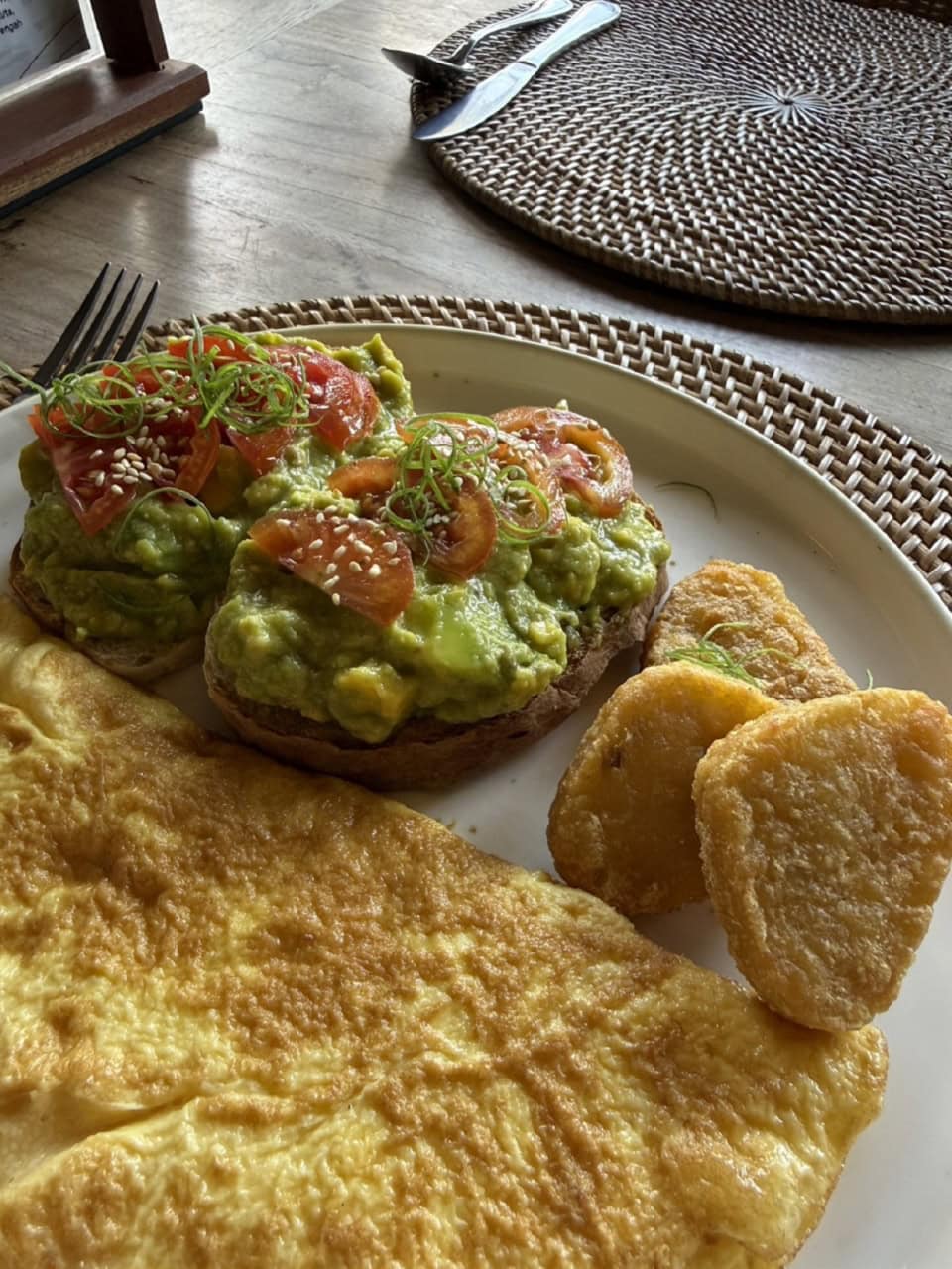 ホテルの朝食で食べたアボガドトーストが最高に美味しかった！