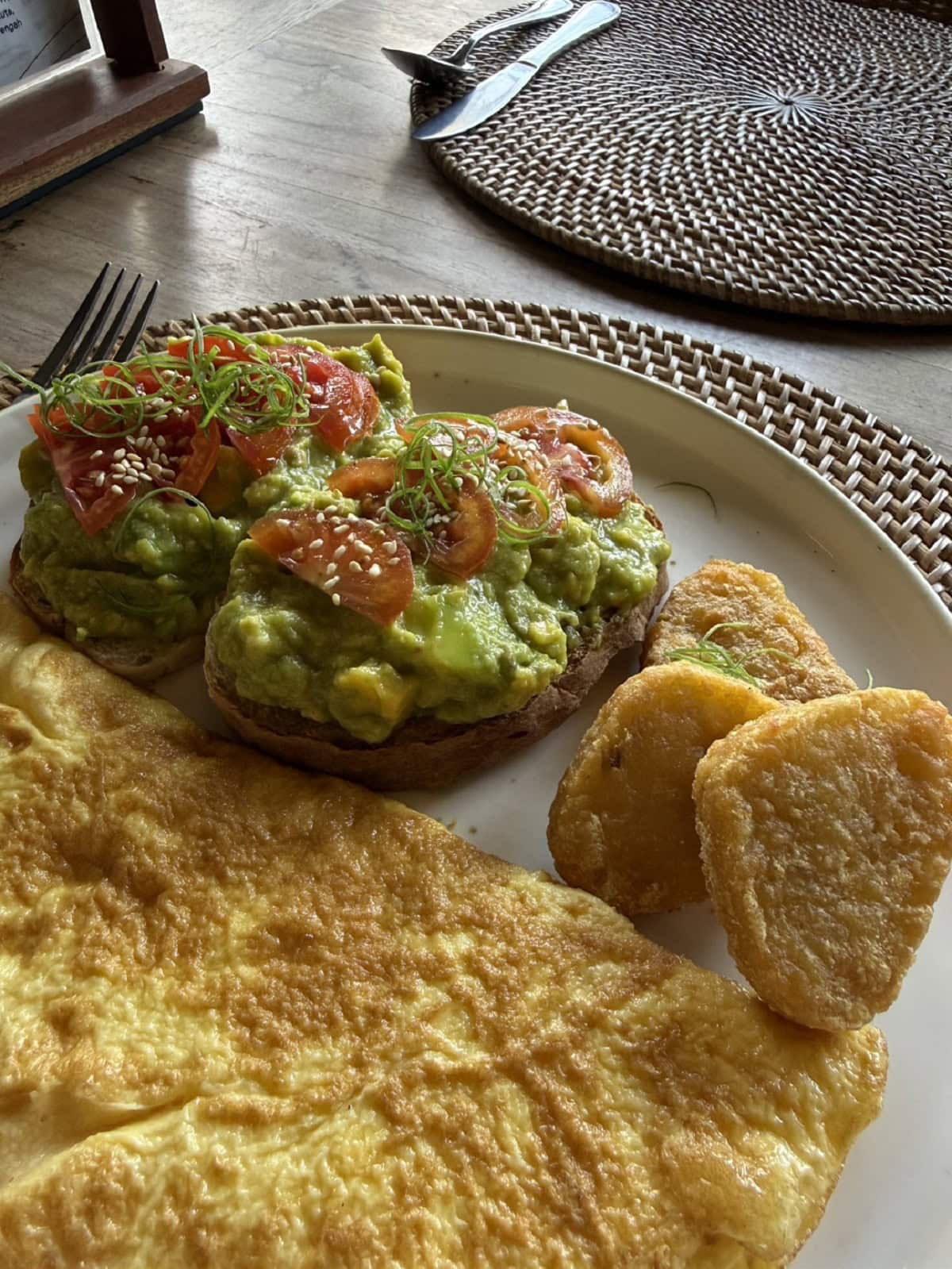 ホテルの朝食で食べたアボガドトーストが最高に美味しかった！