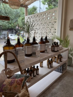 詰め替え可能なプロダクトは地元のおしゃれなホテルやヴィラでも使われているそう。