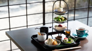 奈良の寺院カフェで思想とともに味わう哲学的で美しい「陰陽五行アフタヌーンティー」