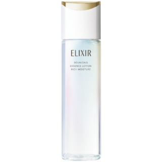 肌のすみずみまで潤いを届け、独自成分コラジェネシス®が内側から輝く“つや玉”を育むようにアプローチ。毛穴が気にならない、ハリ肌へ。［医薬部外品］170mL ¥3,410※編集部調べ（エリクシール）