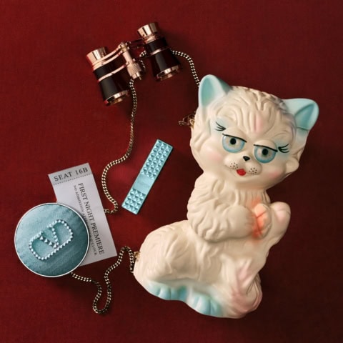 【ヴァレンティノ ビューティ】スカイブルーをまとった限定パッケージのヒーローアイテム登場!