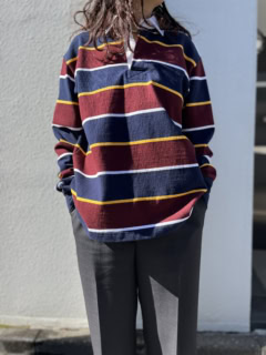 筆者はLサイズを着用していますが、女性にはXS・S・Mがオススメかも。大きめを選ぶと中にシャツを着るなどのレイヤードも楽しめますよ！