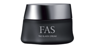 2.黒米発酵液に、黒豆ペプチドとナイアシンアミドをプラス。肌奥からハリと潤いを与え、シワ改善と透明感をサポート。同 ザ ブラック クリーム［医薬部外品］80g ¥24,220（シロク）