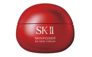 4.ふっくらとしたハリと立体的な肌印象へ。同 スキンパワーリニュークリーム 50g ¥18,700（SK-II）