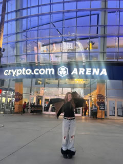 デニムとUGGも「ひみつちゃん」のおかげでベストバランスに