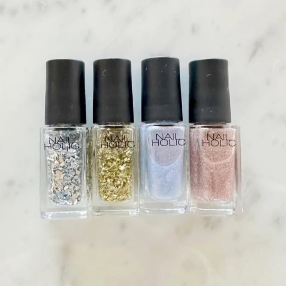 ネイルホリック ラメフレークカラーズ 全10色 各5mL ¥440（コーセー）※2月16日発売