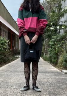 ラガーシャツのショートパンツというラフな合わせに、フェミニンな足元をプラスしたMIXコーデとの相性も抜群でした！