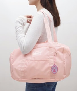 肩掛けしやすい長めハンドルを採用！