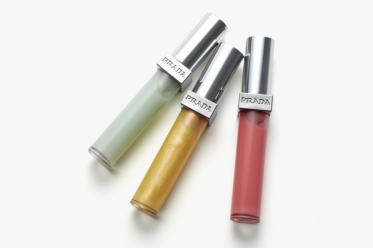 プラダ リフレクション リキッド バーム グロス 左から：U000、U002、P255 各¥5,940（全てプラダ ビューティ・3月13日発売）