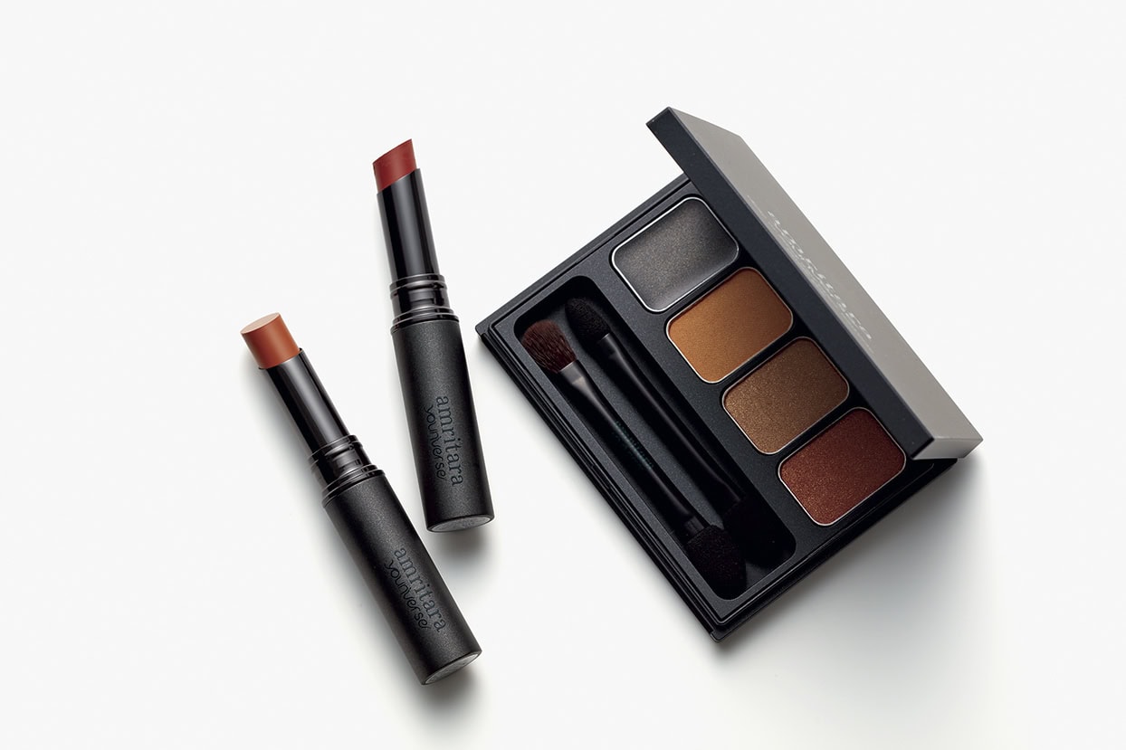 右から：アムリターラ ユニバース マンダラ アイ パレット イエロー スワール ¥5,500、同 アカシックアミュレットルージュ マーズ、ヴィーナス 各¥3,960（全てアムリターラ・3月3日発売）