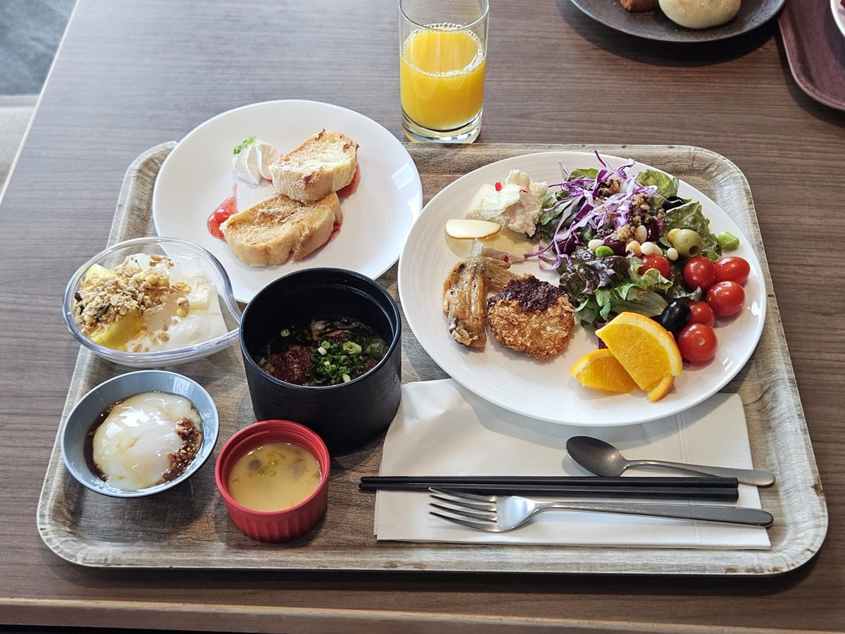 食べたいものがありすぎて…朝からついついとりすぎてしまいます！