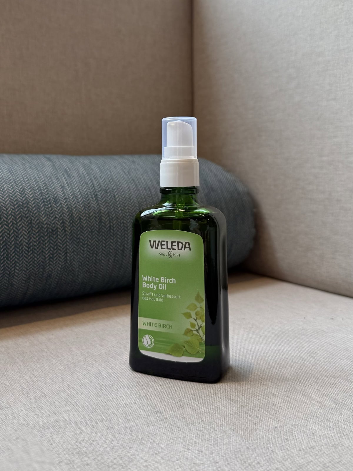 むくみ対策の定番アイテム、ヴェレダ ホワイトバーチ ボディオイル。WELEDA ホワイトバーチ ボディオイル 100mL ¥4,950（ヴェレダ ジャパン）