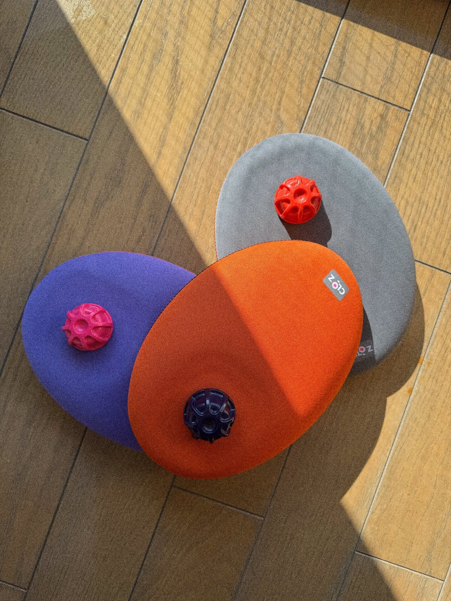 クロッツ やわらか湯たんぽたまご型タイプ 1.2L ¥3,960