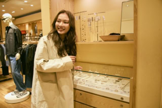 「待って！ 本当にこの値段？」と、アクセサリーのビックリ価格に思わず叫び声（笑）