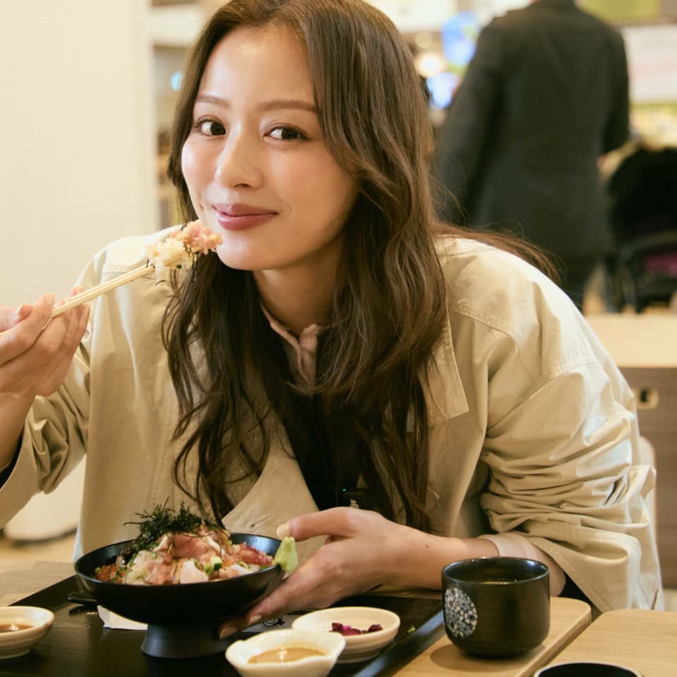 物欲が止まらない！日本一の店舗数を誇る【三井アウトレットパーク 木更津】で内田理央が買いまくり＆食べまくり♥