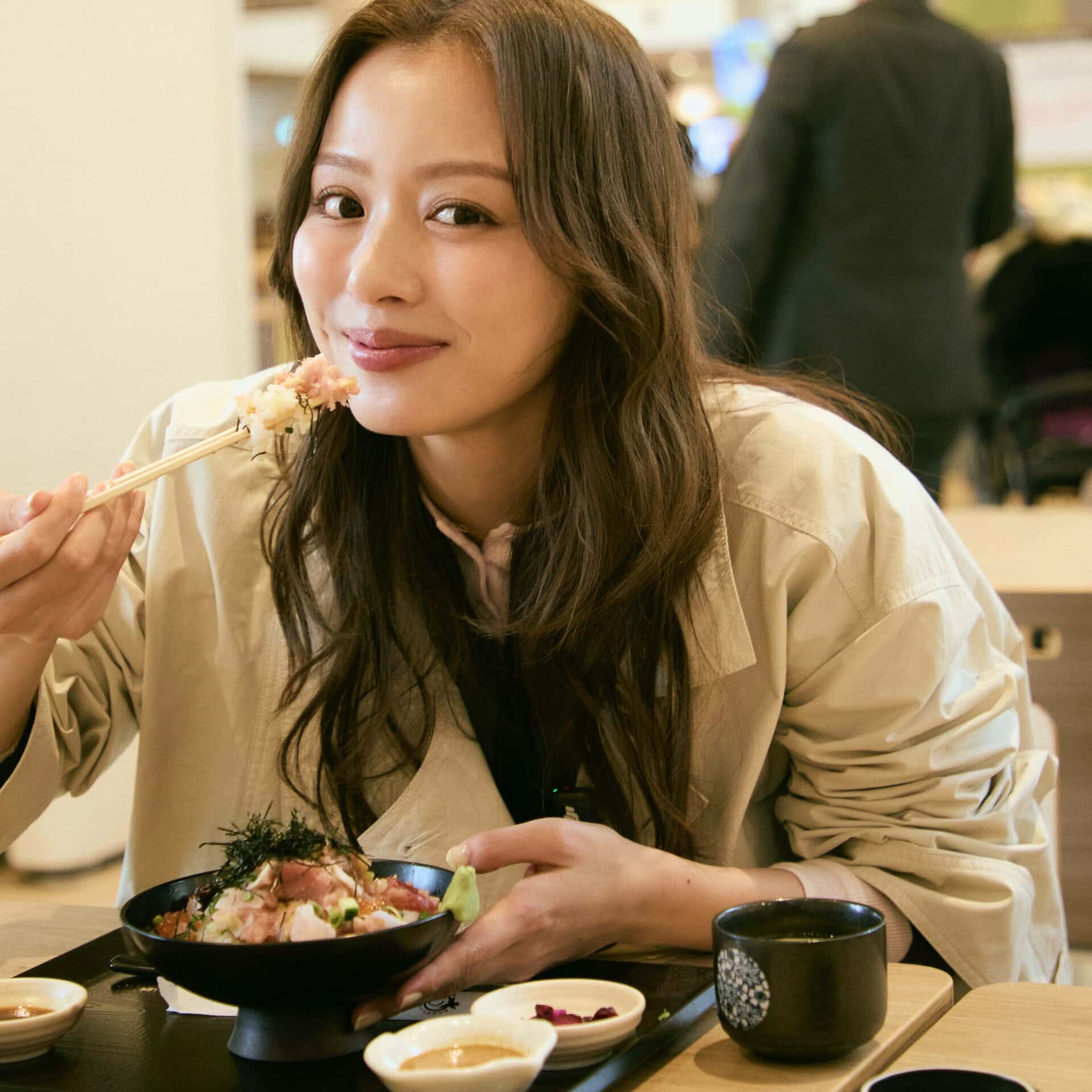 物欲が止まらない！日本一の店舗数を誇る【三井アウトレットパーク 木更津】で内田理央が買いまくり＆食べまくり♥