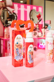 イメージモデルは福王寺彩野さん！【バービー×レカルカ】コラボアイテムが限定発売に