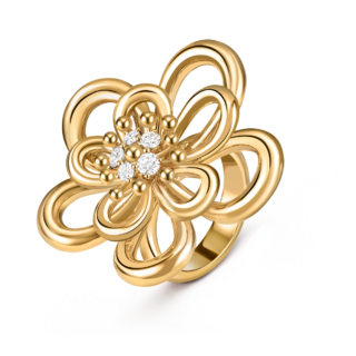 「フラワーレース」リング［YG×DIA］¥2,244,000（全てヴァン クリーフ&アーペル）