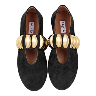 シューズ¥251,900（アライア／リシュモン ジャパン アライア）