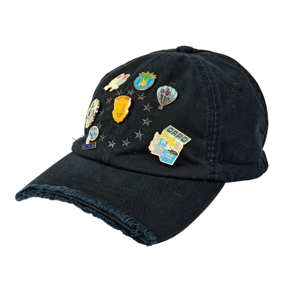 キャップ¥42,900（プロトタイプス／アデライデ）