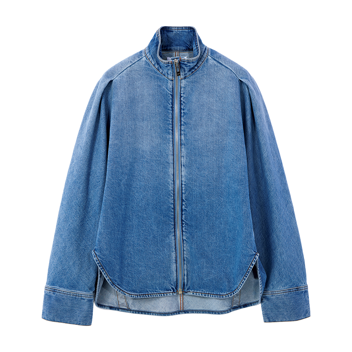 アデライデで購入したアライアのデニムジャケットは本人私物