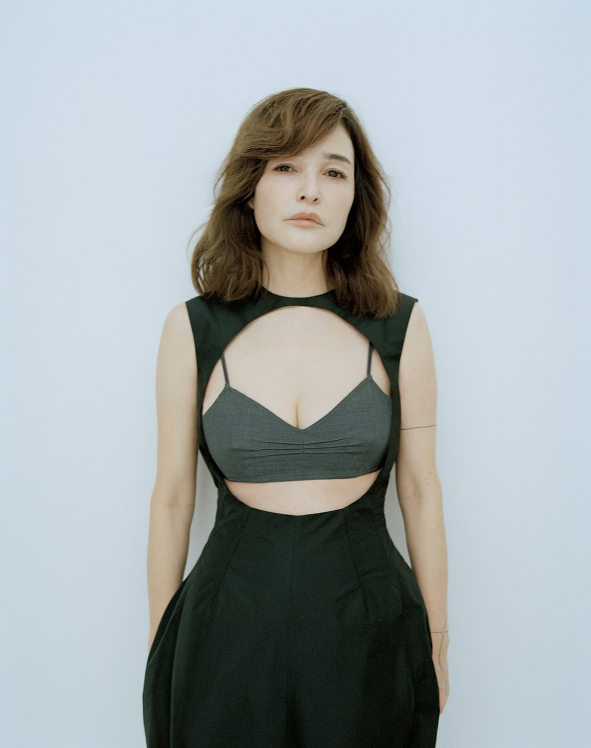 ドレス¥583,000（ジル サンダー／ジルサンダージャパン）