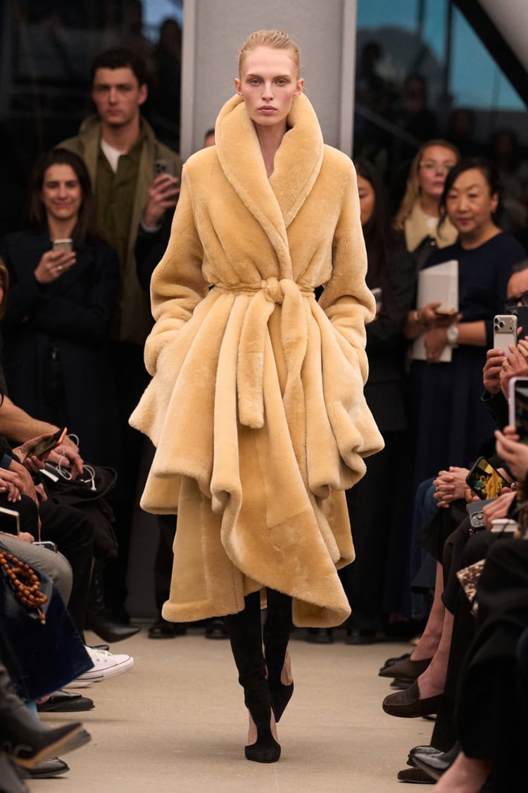 ALAïA 2026-27 AUTUMN WINTER_043