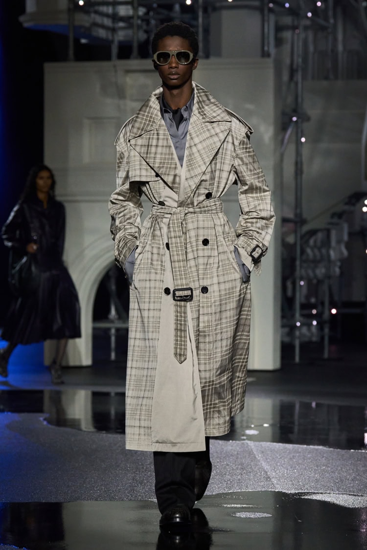 BURBERRY 2026-27 AUTUMN WINTER_004