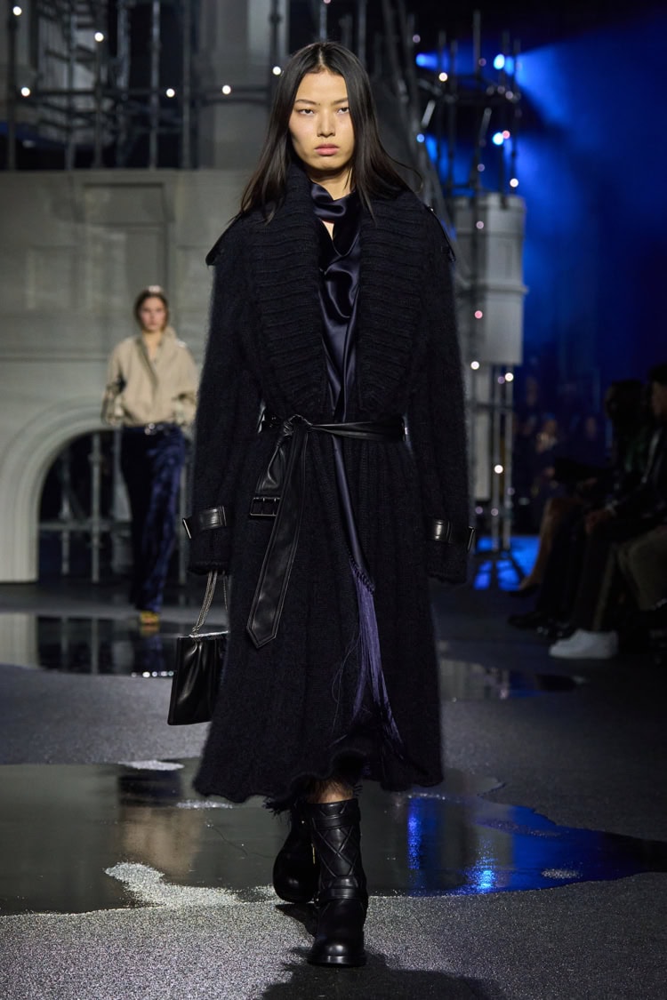 BURBERRY 2026-27 AUTUMN WINTER_013