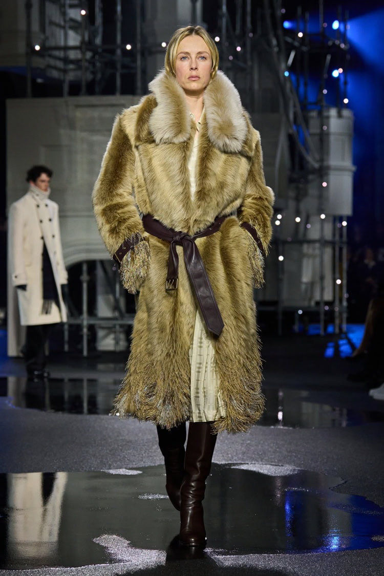 BURBERRY 2026-27 AUTUMN WINTER_029