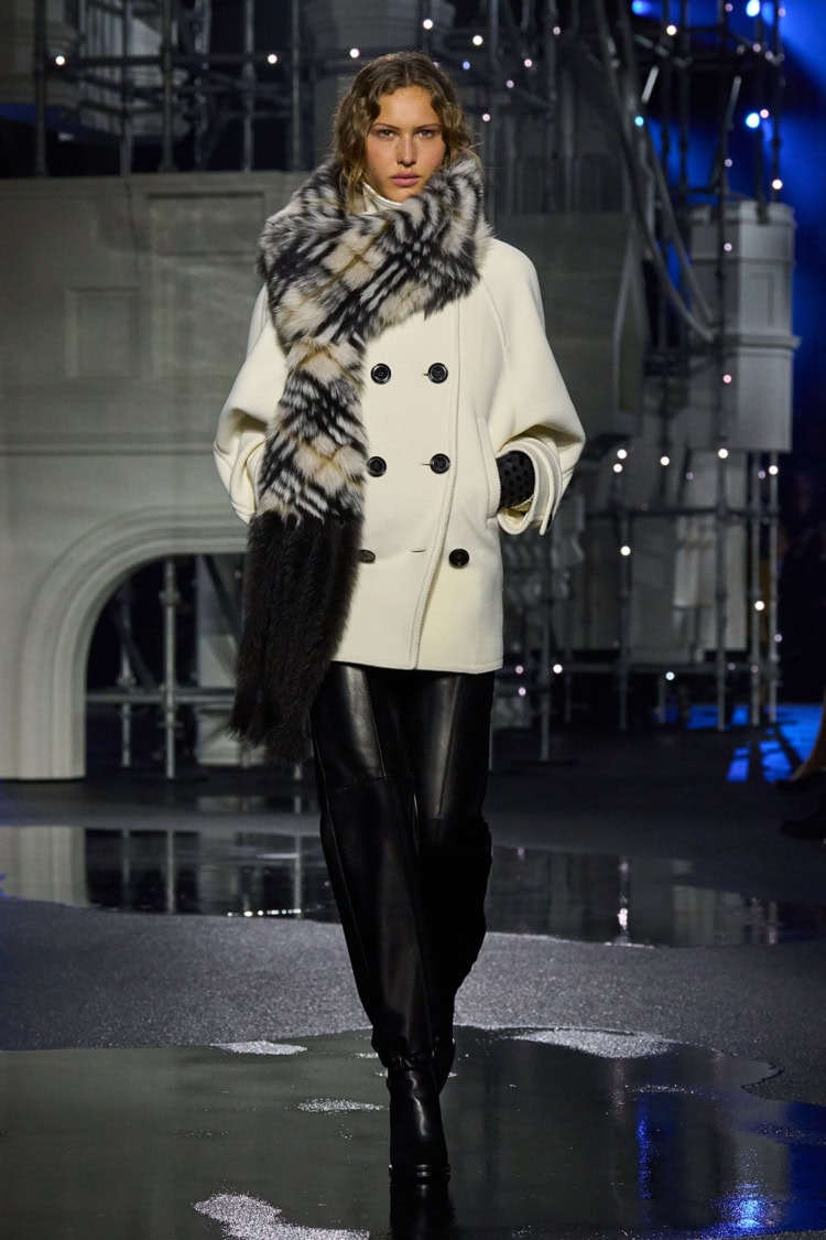 BURBERRY 2026-27 AUTUMN WINTER_031