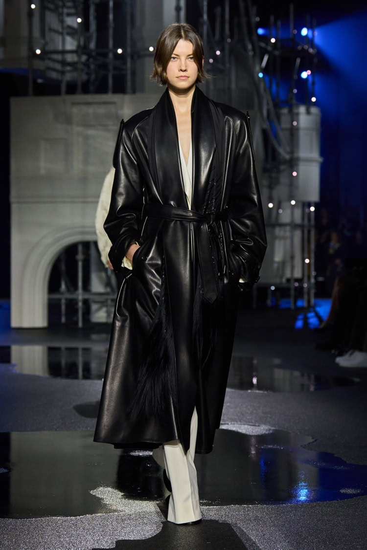 BURBERRY 2026-27 AUTUMN WINTER_033