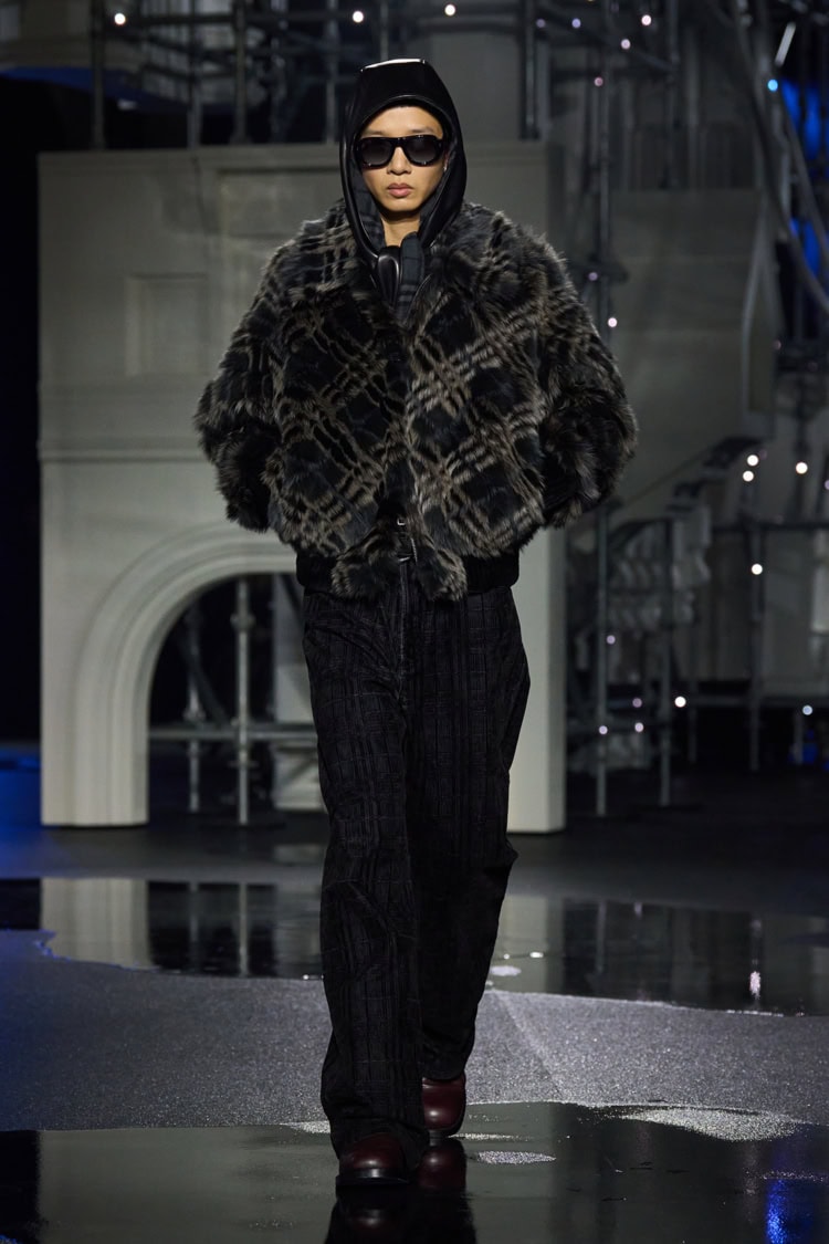 BURBERRY 2026-27 AUTUMN WINTER_040