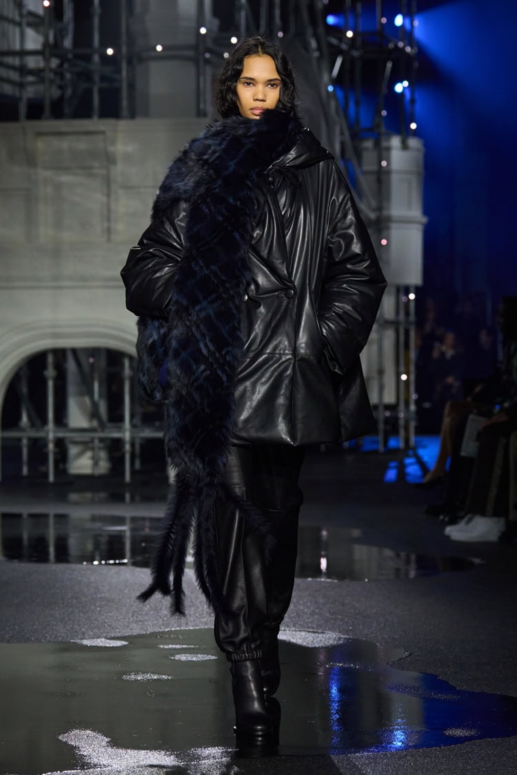 BURBERRY 2026-27 AUTUMN WINTER_046