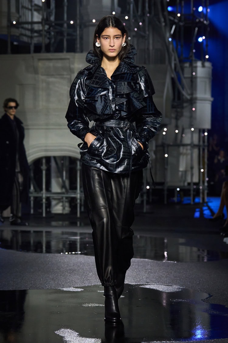 BURBERRY 2026-27 AUTUMN WINTER_052