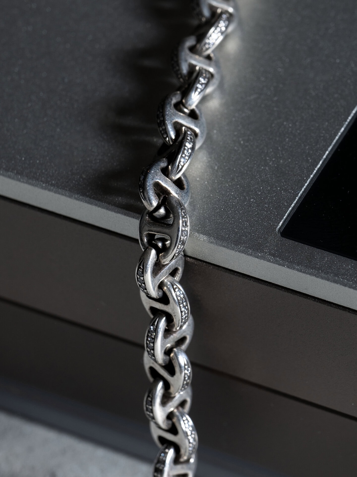 表参道店限定ブレスレット［Silver925×ダイヤモンド］￥1,760,000（ホーセンブース／リトルリーグ インク）