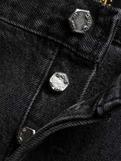 新作ブラックデニム ※表参道店先行アイテム￥528,000（ホーセンブース／リトルリーグ インク）