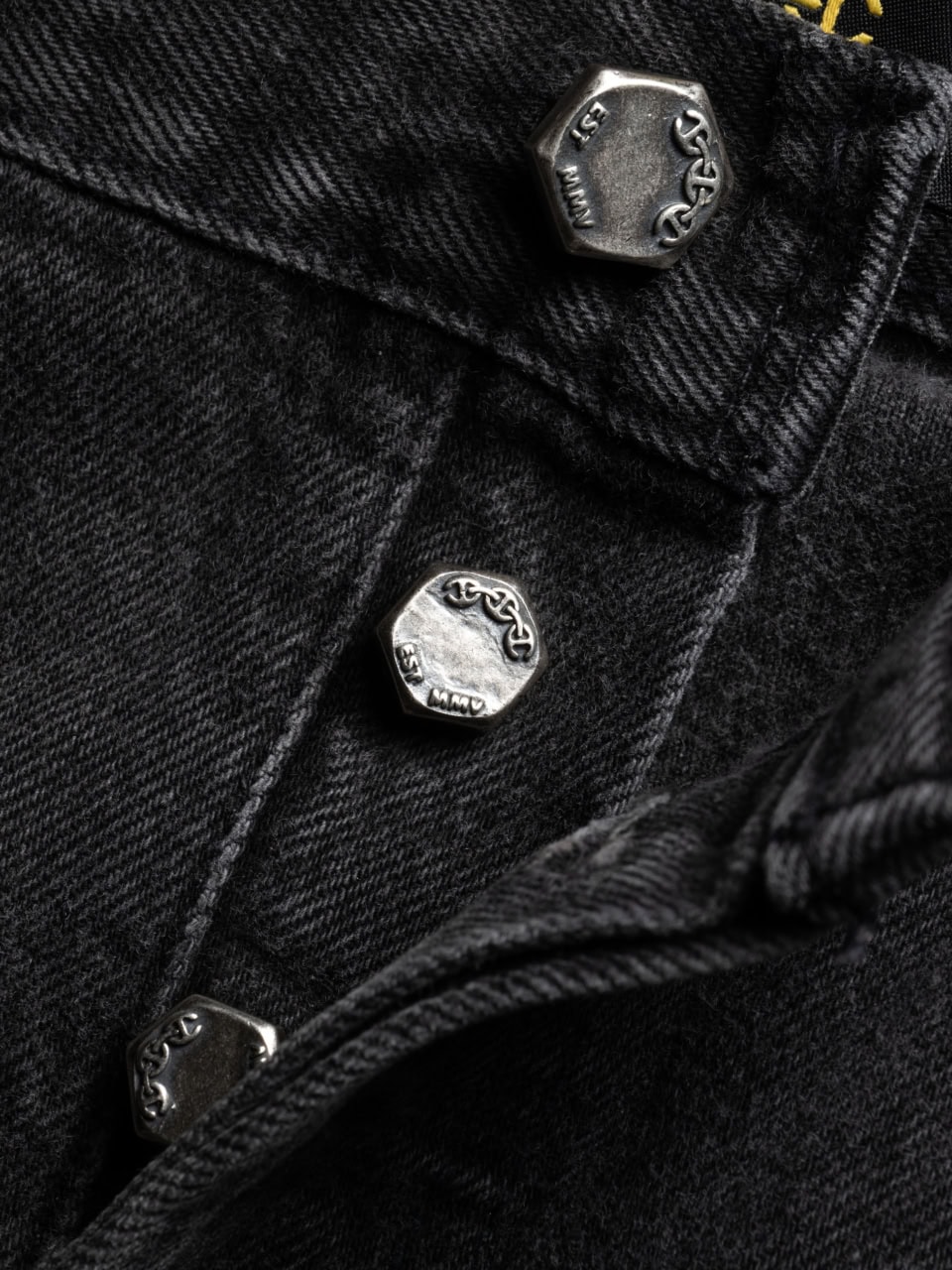 新作ブラックデニム ※表参道店先行アイテム￥528,000（ホーセンブース／リトルリーグ インク）