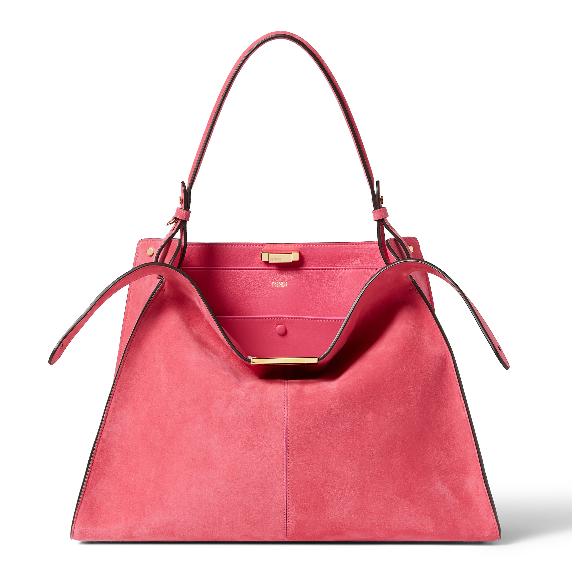 バッグ〈フェンディ ウェイ ラージ〉［H32×W43×D17㎝］¥643,500（フェンディ／フェンディ ジャパン）