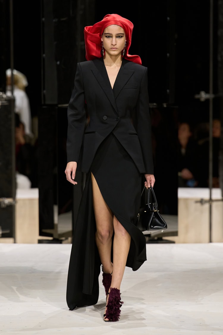 GIVENCHY 2026-27 AUTUMN WINTER_011