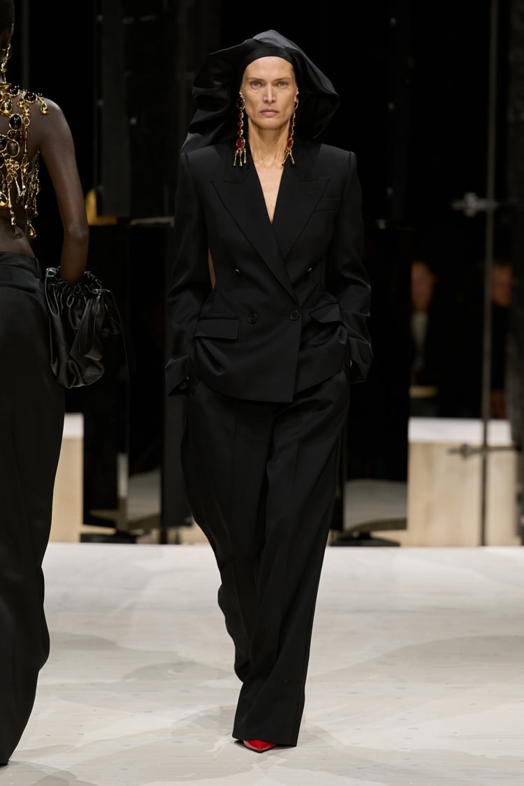 GIVENCHY 2026-27 AUTUMN WINTER_047