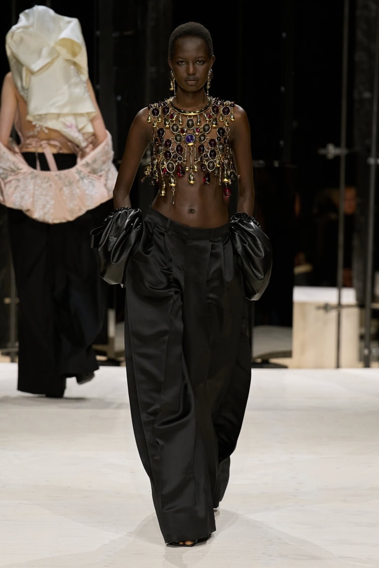 GIVENCHY 2026-27 AUTUMN WINTER_049