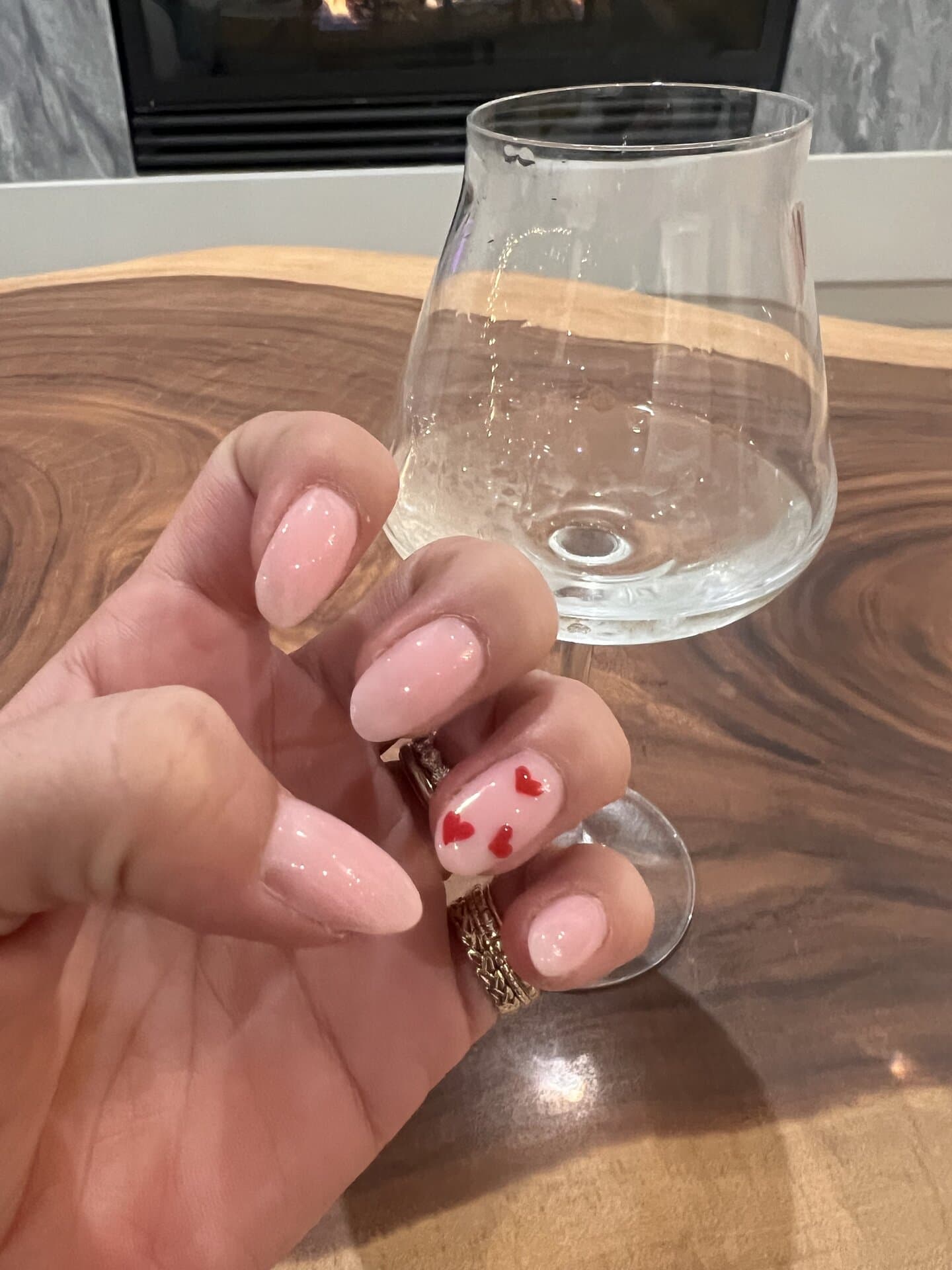 バレンタインときはピンクと赤の♥をデザイン。こんなことしちゃう自分、可愛いな、と思ってひとりでニヤニヤしていました（笑）。