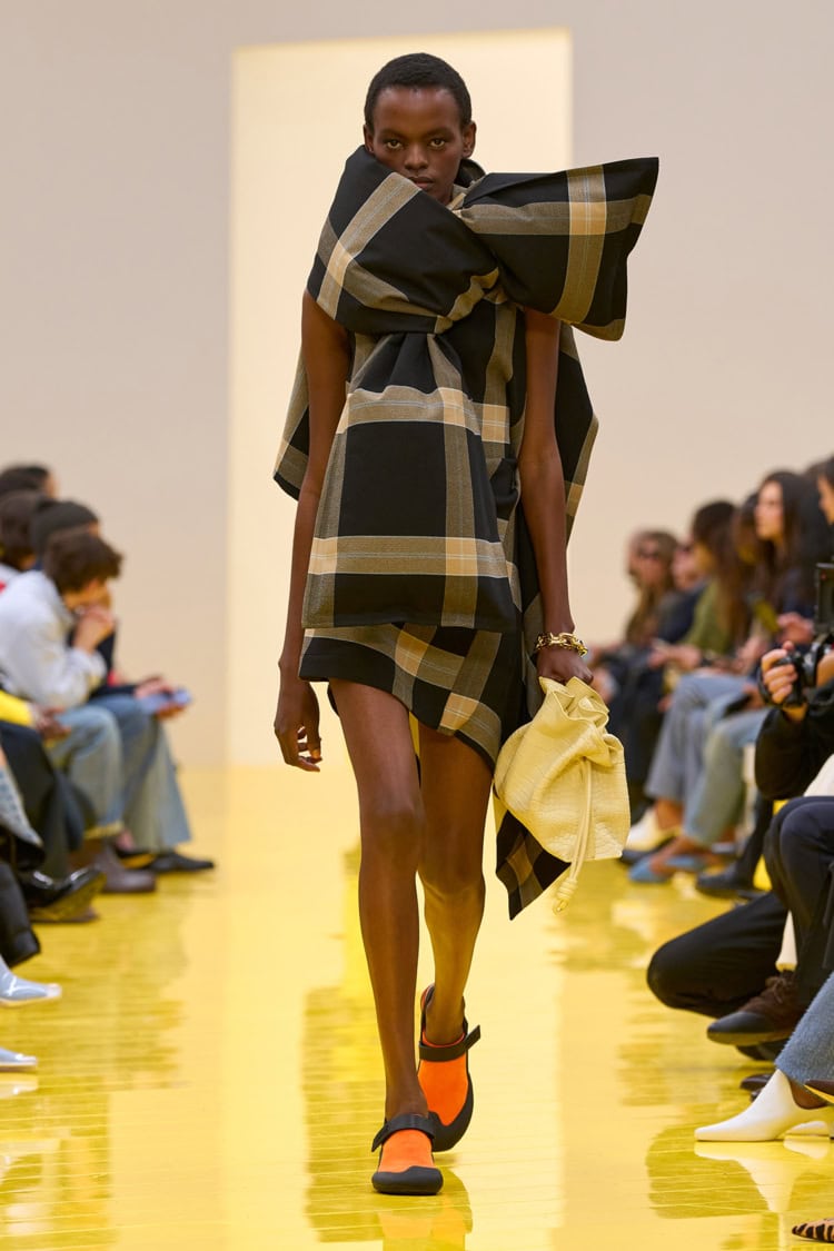 LOEWE 2026-27 AUTUMN WINTER_047