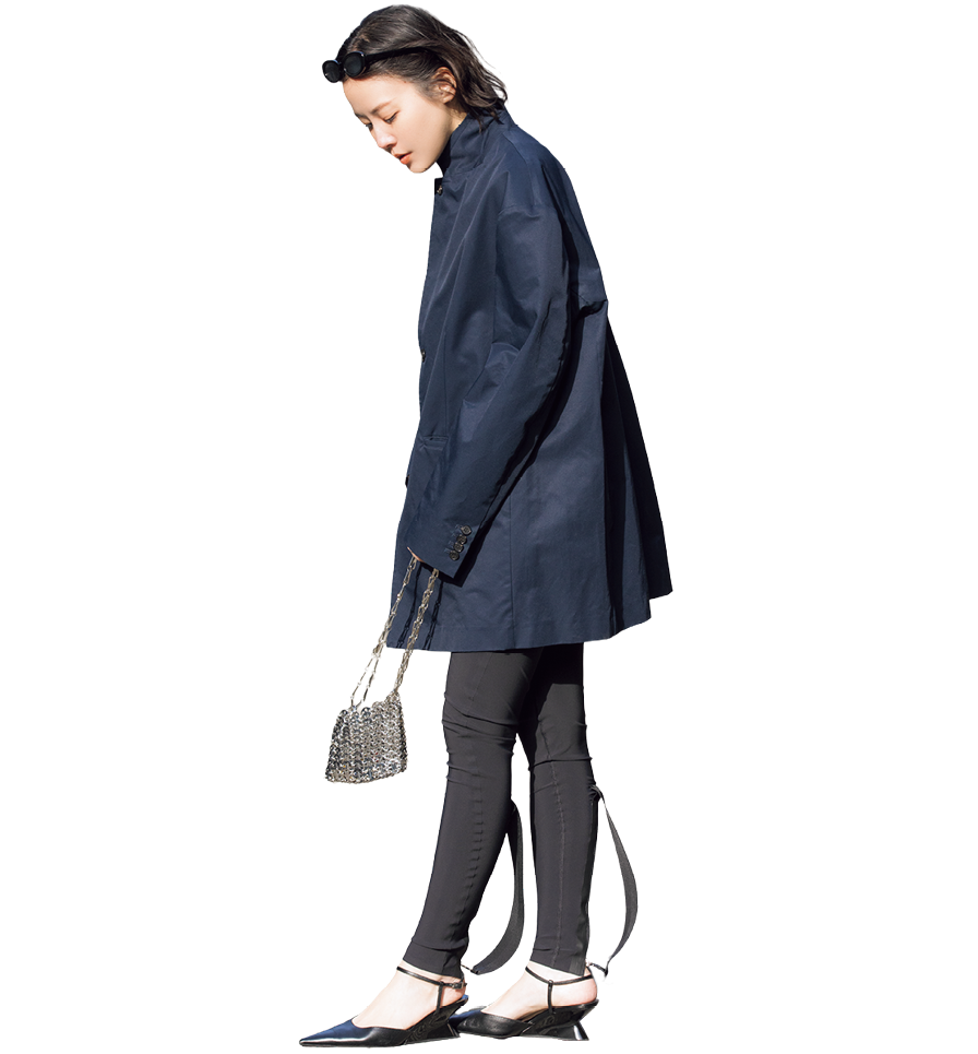 バックスタイルがユニークなレギンス♪