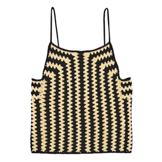 「レイヤードなどでスタイリングのアクセントに」バイマレーネビルガーのキャミソールは本人私物